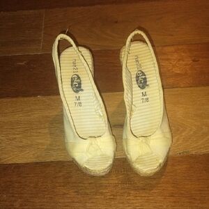 Rue21 Cream Espadrille Wedges